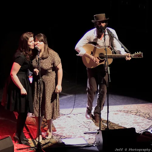 Ray LaMontagne & The Secret Sisters